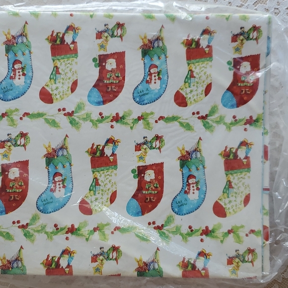 Christmas Gift Wrap Celebrating Home New Ten pieces 24" x 30" - Picture 1 of 9